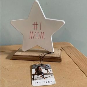 Nwt Rae Dunn #1 mom decor